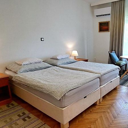 Forestine Guesthouse Хевиз Экстерьер фото