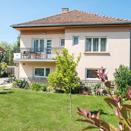 Forestine Guesthouse Хевиз Экстерьер фото
