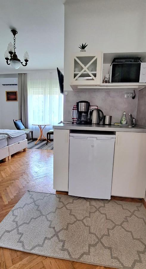 Forestine Guesthouse Хевиз Экстерьер фото
