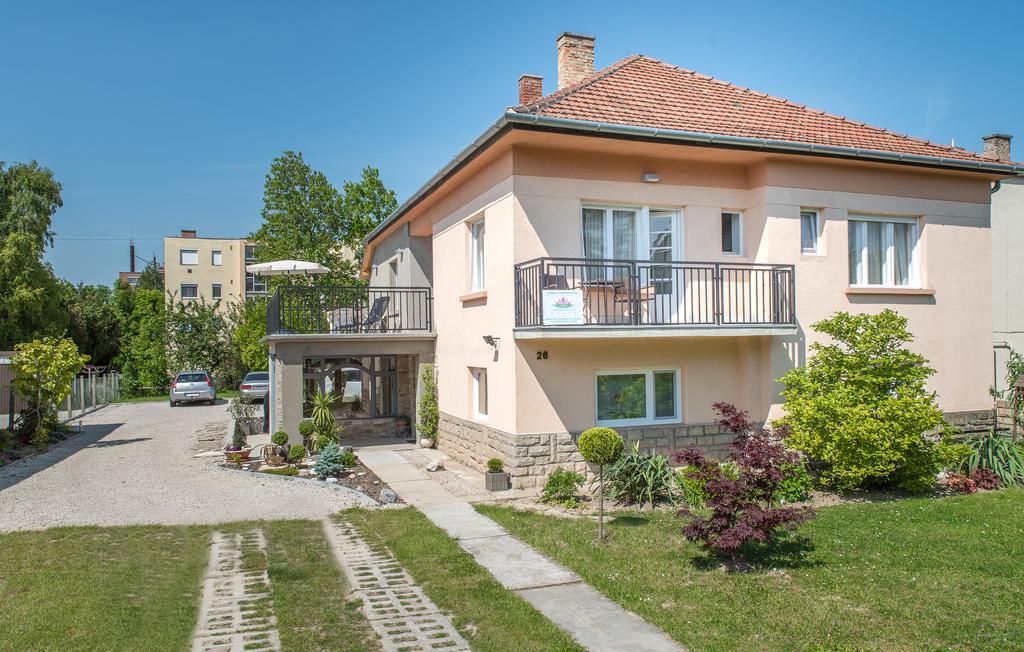 Forestine Guesthouse Хевиз Экстерьер фото